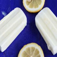 Sweet and Creamy Lemonade Ice Pops_image