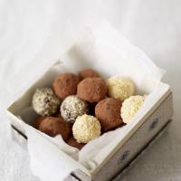 Chocolate surprise truffles_image