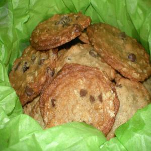 The Best Oatmeal Chocolate Chip Cookies!!_image