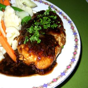 Turkey Cutlets With Balsamic-Brown Sugar Sauce_image
