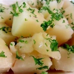 Herbed Potatoes with Sauce_image