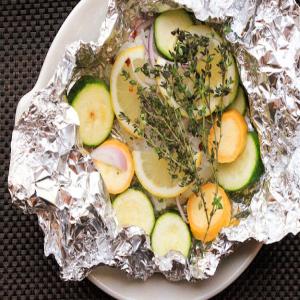 Baked Cod and Summer Squash in Foil Packets_image