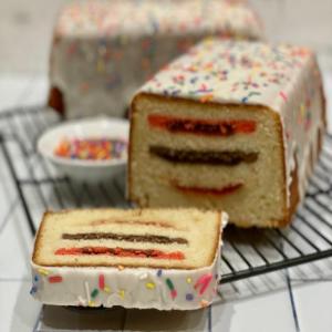 Pop-Tarts Loaf Cake_image