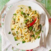 Spicy fennel linguine with sardines & capers image
