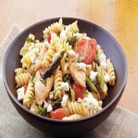 Rotini with Chicken, Asparagus and Tomatoes image