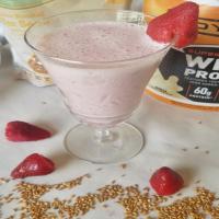 Healthy Strawberry Protein Smoothie_image