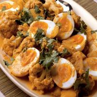 Cauliflower, egg & potato curry_image