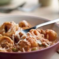 Cheese Tortellini with Prego® Roasted Garlic and Herb Sauce image