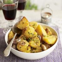 Semolina roast potatoes with garlic & thyme_image