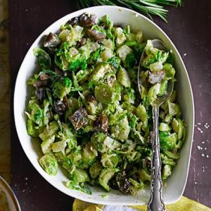 Creamed sprouts with chestnuts_image