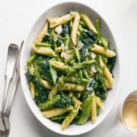 Pasta Primavera with Peas, Asparagus and Kale_image