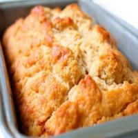 Mom's Beer-Battered Cheese Bread_image