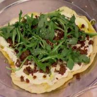 Grilled Pizzetta with Ricotta, Sausage, Arugula and Chili Oil_image