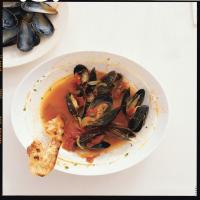 Mussels with Sherry, Saffron, and Paprika image