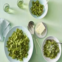 Fettuccine with Mint-Spinach Pesto image