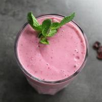 Mixed Fruit Smoothie with Goji Berries_image