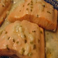 Salmon With Butter Sauce_image