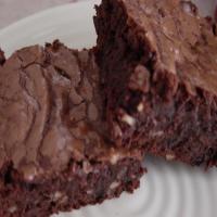 Chocolate Brownies With Raisins_image