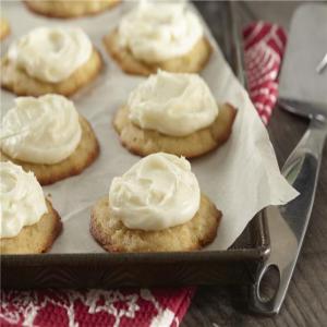 Apple Cookies with Cream Cheese Frosting_image