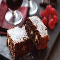 Chocolate brownies with walnuts_image