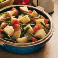 Red, White and Green Salad_image