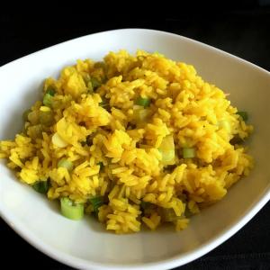 Rice Pilaf with Raisins and Veggies_image