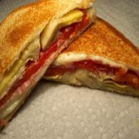 Antipasto Grilled Sandwich_image