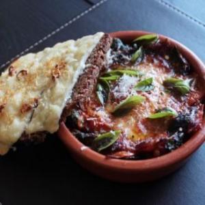Baked egg with chilli cheese toast_image