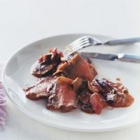 Panfried Flank Steak with Mushroom Ragoût_image