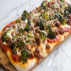 Sausage and Broccoli Pizza - Giadzy_image