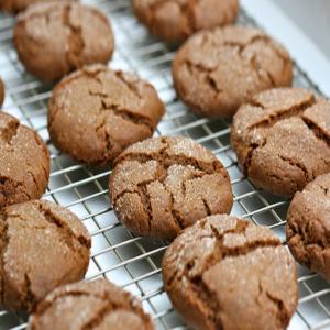 Melissa's Grandma's Ginger Lace Cookies_image