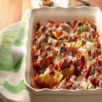Chicken- and Spinach-Stuffed Shells image