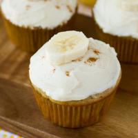 Banana Cupcakes with Cinnamon Cream Cheese Frosting Recipe_image