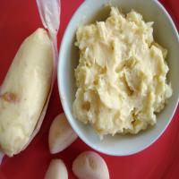 Roasted Garlic Compound Butter_image