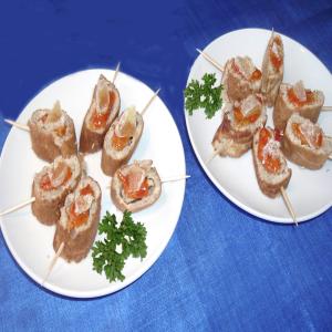 Oriental Finger Food, Rolled Chicken & Mushroom Omelette_image