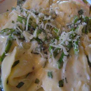 Ravioli With Asparagus, Mint & Mascarpone image