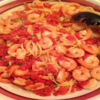 Tomato Shrimp Scampi on Fettuccine_image