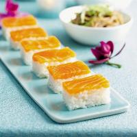 Easy salmon sushi image