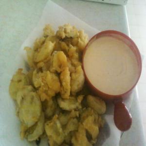 Beer Batter Pickles With Spicy Ranch Dressing_image