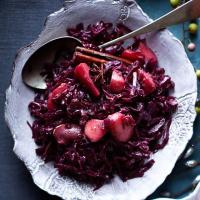Braised red cabbage image