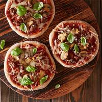 Sausage and Mushroom Mini Pizzas_image