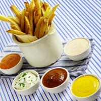 Homemade French Fries with Five Dipping Sauces_image