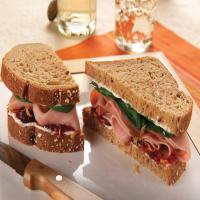 Cranberry, Ham and Cream Cheese Sandwich_image