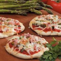 Grilled Asparagus Pizzas image