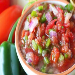 Homemade Fresh Salsa | Chuy's Salsa Fresca Copycat | Recipe_image