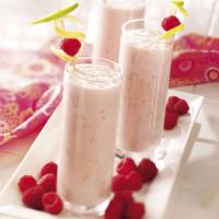 Berry Yogurt Shakes image