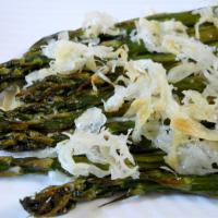Broiled Asparagus Parmesan image