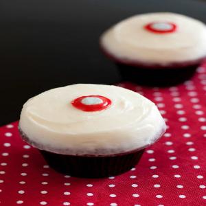 Sprinkles Red Velvet Cupcakes with Cream Cheese Frosting Copycat Recipe - Cooking Classy_image