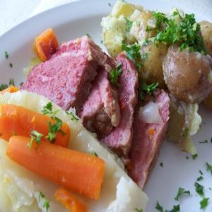 N. Y. C. Corned Beef And Cabbage Recipe - Genius Kitchen_image