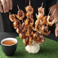 Bacon-Wrapped Shrimp with Chipotle Barbecue Sauce_image